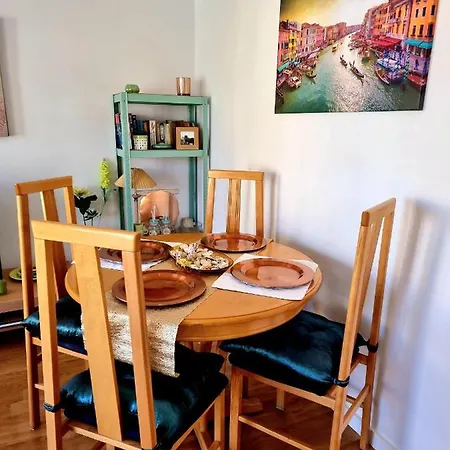 Apartment Sunflower Venecia